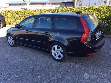 Volvo V 50