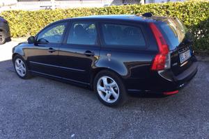 Volvo V 50