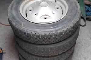 cerchi e gomme fiat 500 d'epoca