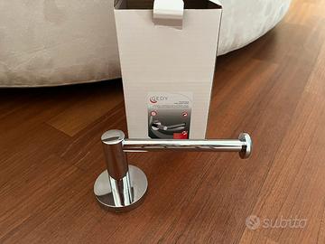 Portarotolo in acciaio / toilet paper holder
