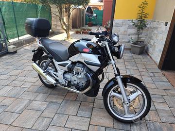 Moto Guzzi Breva 750
