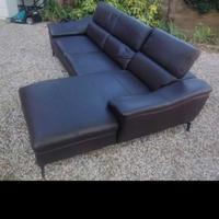 Divano in pelle marrone 