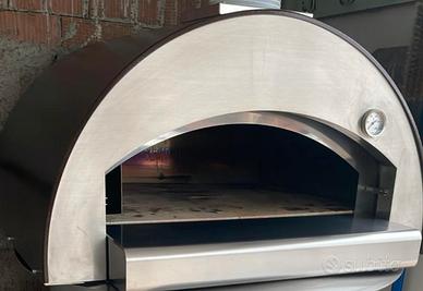 Forno per pizza a legna