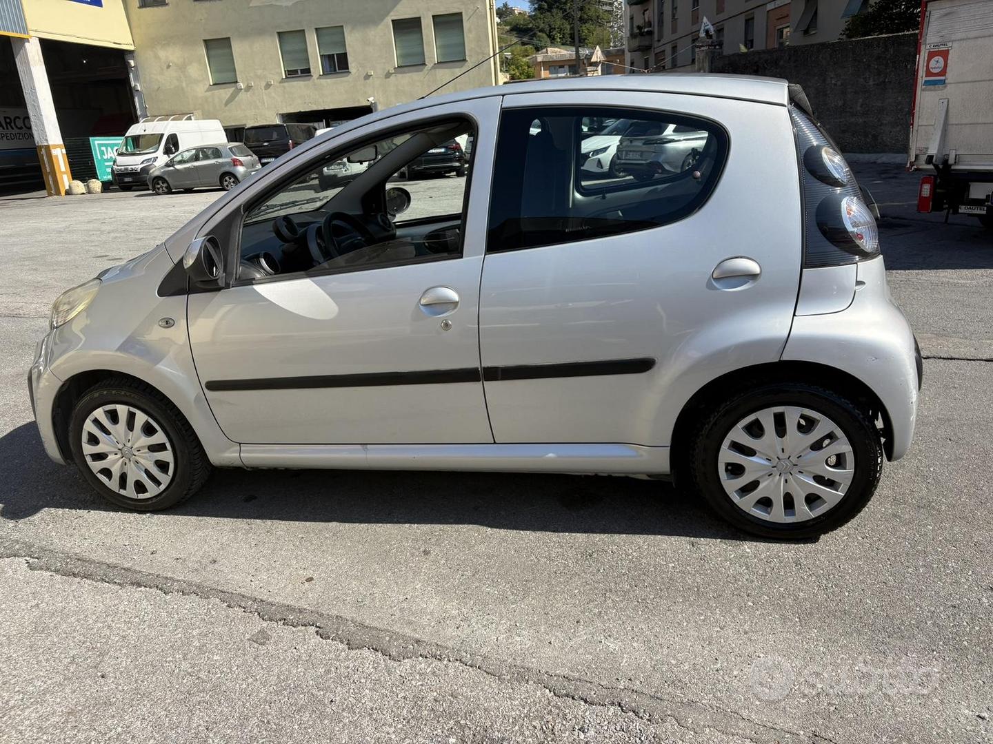 Chevrolet C1 2012 photo 5