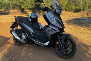 Scooter storm 125