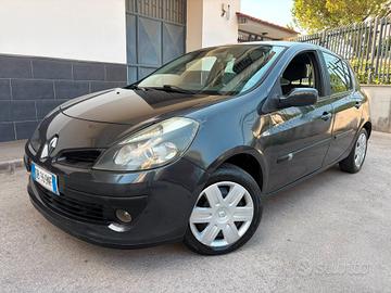 Renault Clio 1.2 16V 5 PORTE CONFORT