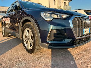 Audi Q3 stronic