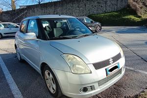 Suzuki Swift 1.3 Benzina 5p (2005) - Marciante