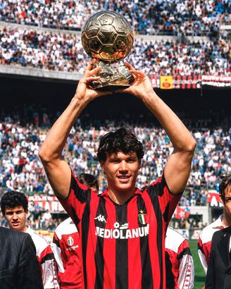 Fotografia Milan Van Basten pallone d'oro 1988