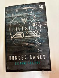 Libro: “ Hunger Games district 12”