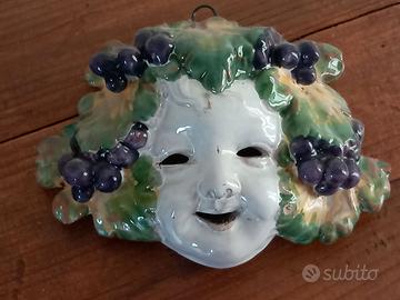 Maschera in ceramica in stile Della Robbia