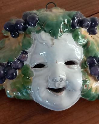 Maschera in ceramica in stile Della Robbia