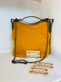 Borsa clic clac in tessuto color ocra