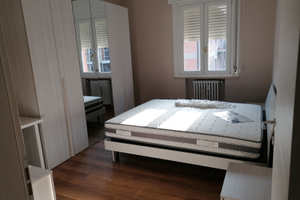 Bella camera matrimoniale a 100 m dal centro/osped