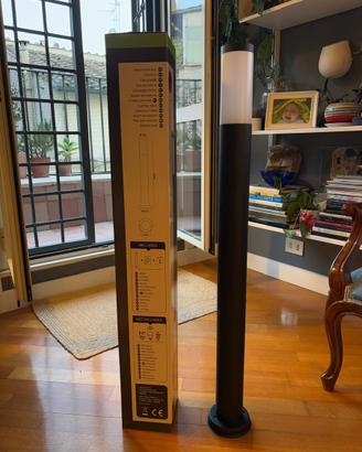 Lampada da esterno moderna nera