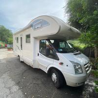 Camper mansardato