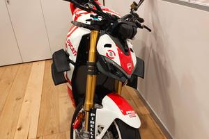 DUCATI STREET FIGHTER V4 