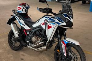 Honda Africa Twin ES 2025