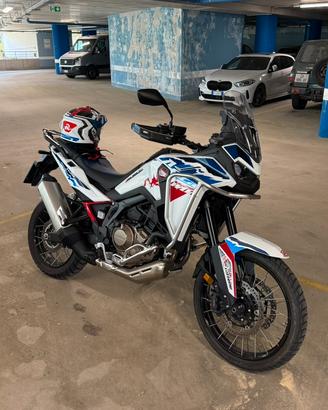Honda Africa Twin ES 2025
