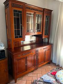 Credenza con vetrina del 1900