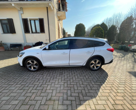Ford Focus Active autocarro iva esposta