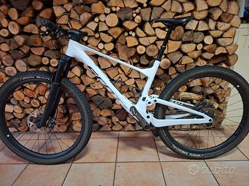 SCOTT SPARK RC TEAM L