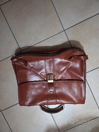Borsa da lavoro in cuoio.