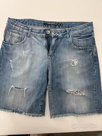 Short jeans