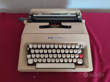 Macchina da Scrivere Olivetti