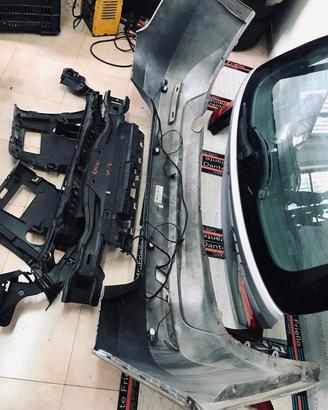 CULATA-PORTELLONE BMW SERIE 3 TOURING ANNO 2015