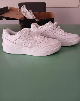 scarpa uomo under amour