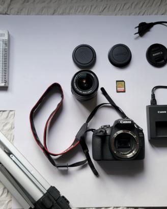 Canon EOS 2000D come nuova + kit completo di acces