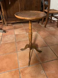 Tavolino servomuto 1900 circa