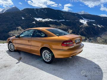 Volvo C70 Gold