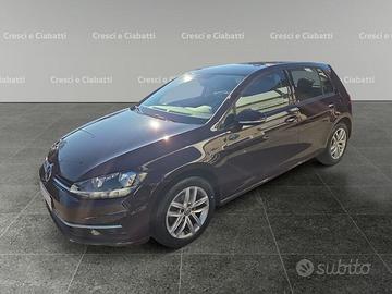Volkswagen Golf 1.0 TSI 110 CV 5p. Business B...