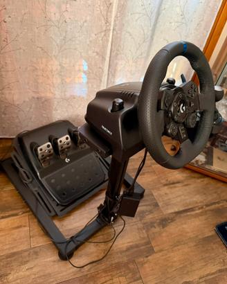 Postazione di guida con logitech g923
