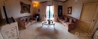 coppia divani classici  2 e 3 posti Keoma