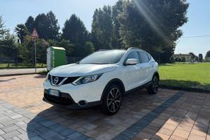 Nissan Qashqai 1.6 dCi 2WD Tekna full optional