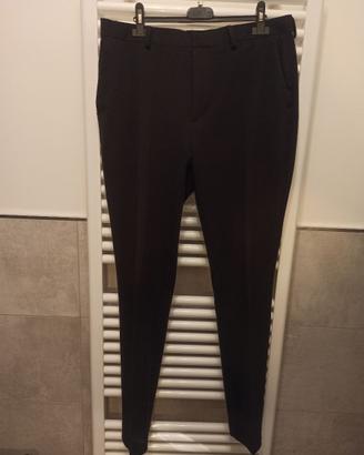 Pantaloni neri