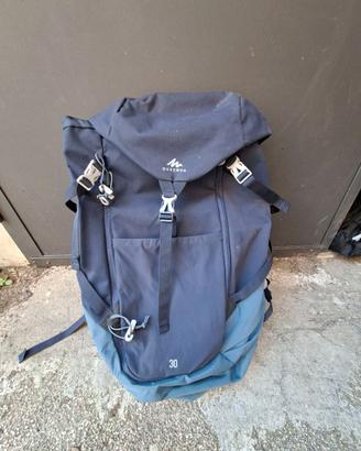 Zaino 30  trekking + ghette in omaggio