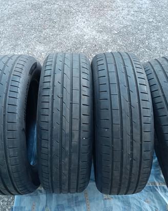 GOMME ESTIVE HANKOOK 205,65,17 DOT 25