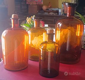 coppia bottiglie antiche farmacia 