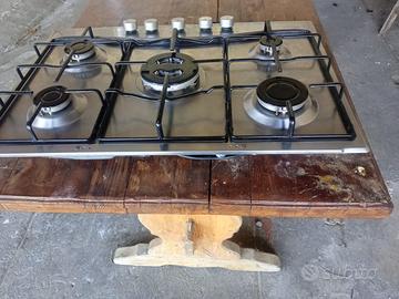 Piano cottura 5 fuochi