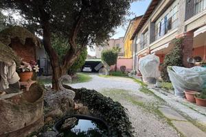 CASA INDIPENDENTE A COLOGNE