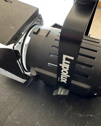Faro LED Fresnel LUPO Dayled 650 DMX