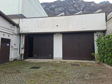 Immobile di 307 m² con 1 locale a Pescate