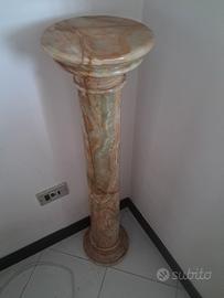 colonna in marmo