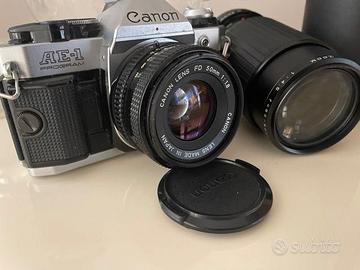 Canon AE-1 Program con 50mm e zoom