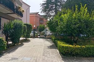 2 LOCALI A CASERTA