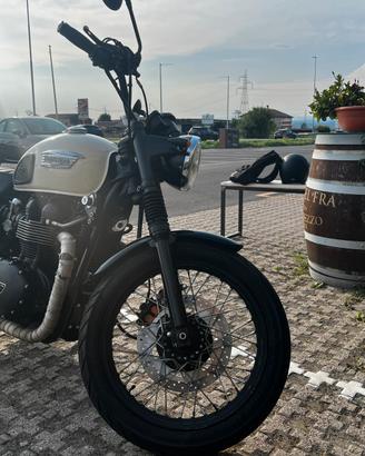 Triumph boneville limited 986 mf